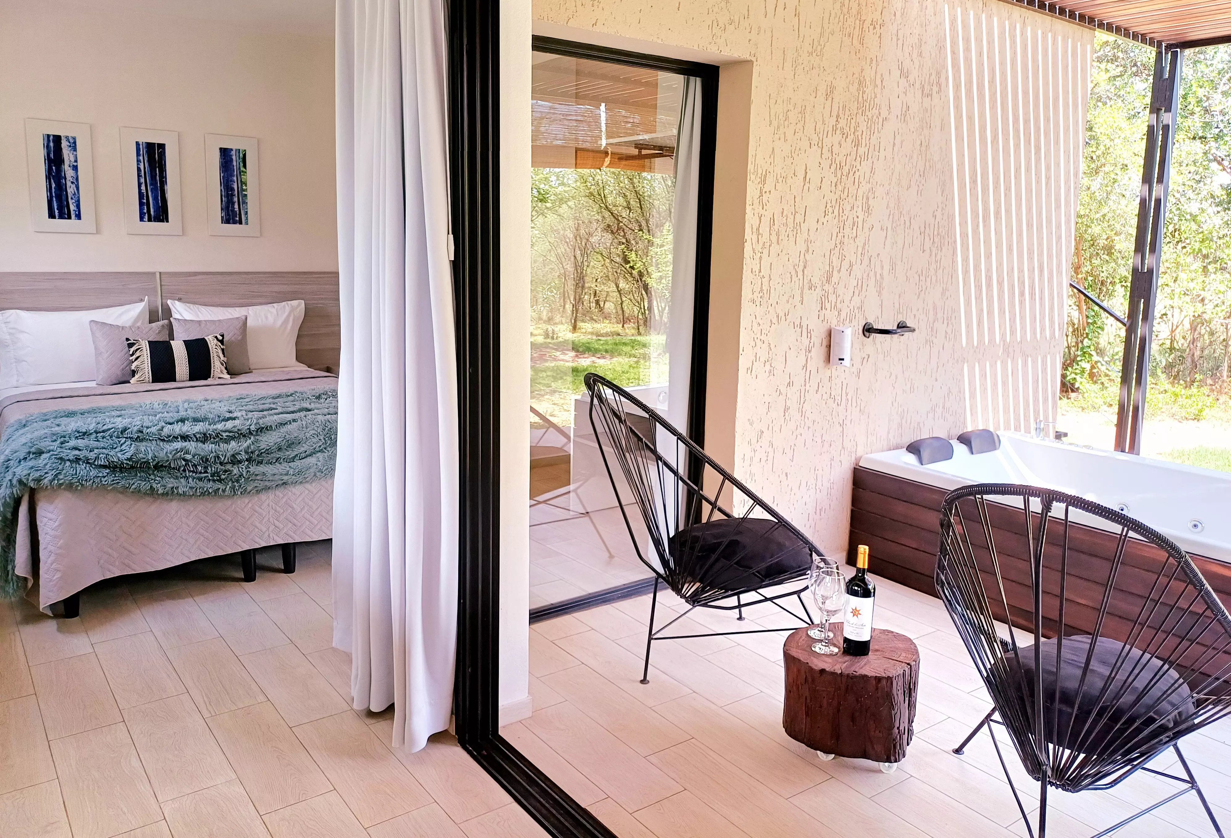 Fachada de la Cabaña Reinamora